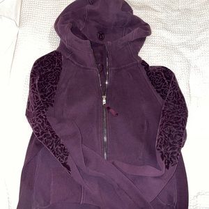 Women’s lululemon zip hoodie
